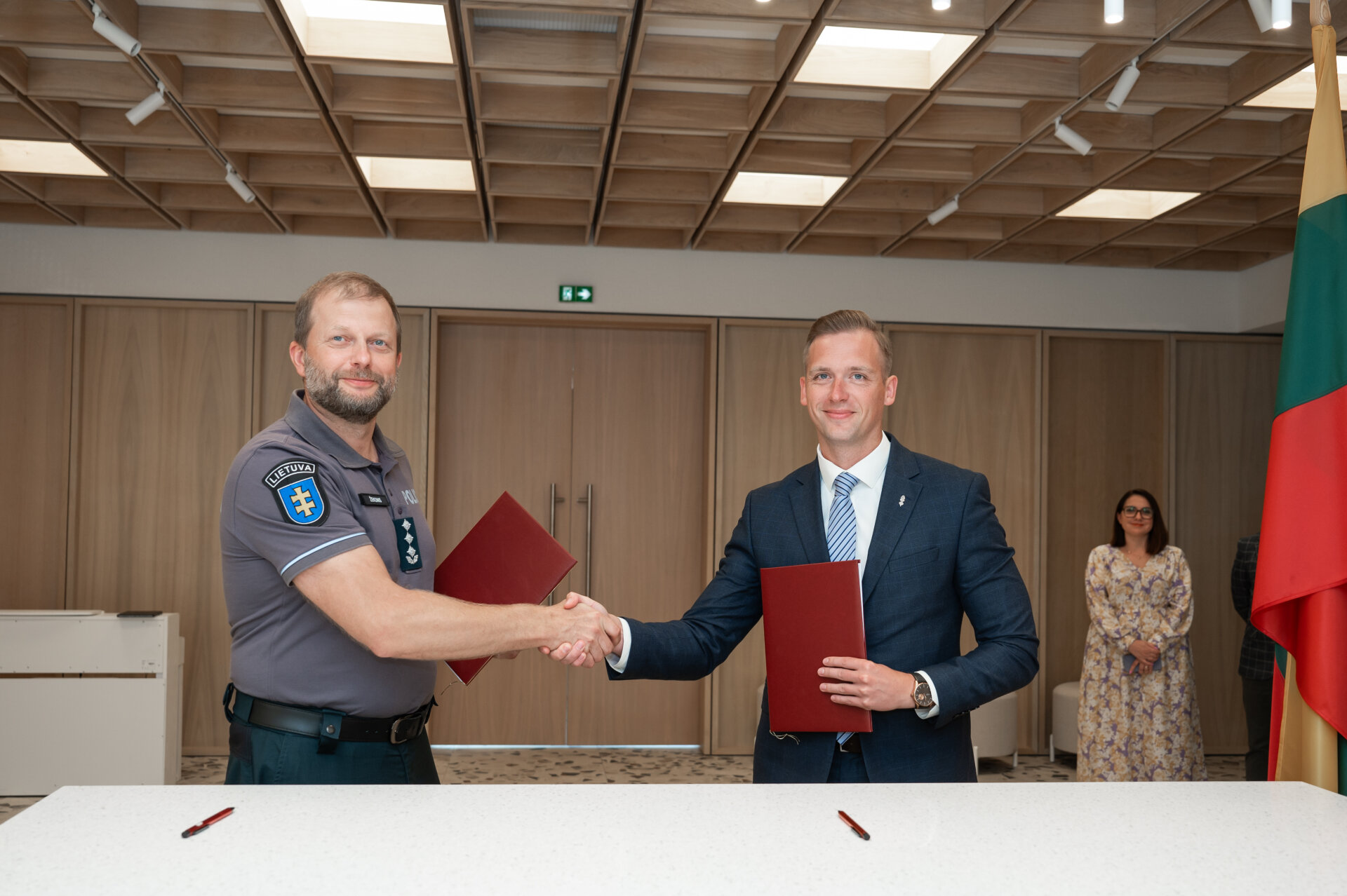Podpisanie umowy z policją